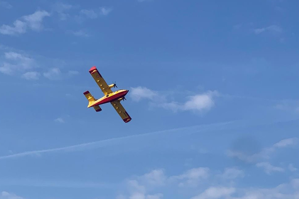 Auf dem Rückflug ins Katastrophengebiet.jpg