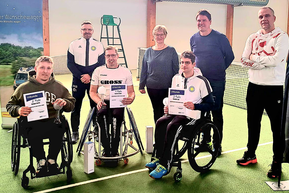 Was macht der ASB-Wünschewagen beim Rollstuhltennis in Bernburg? 