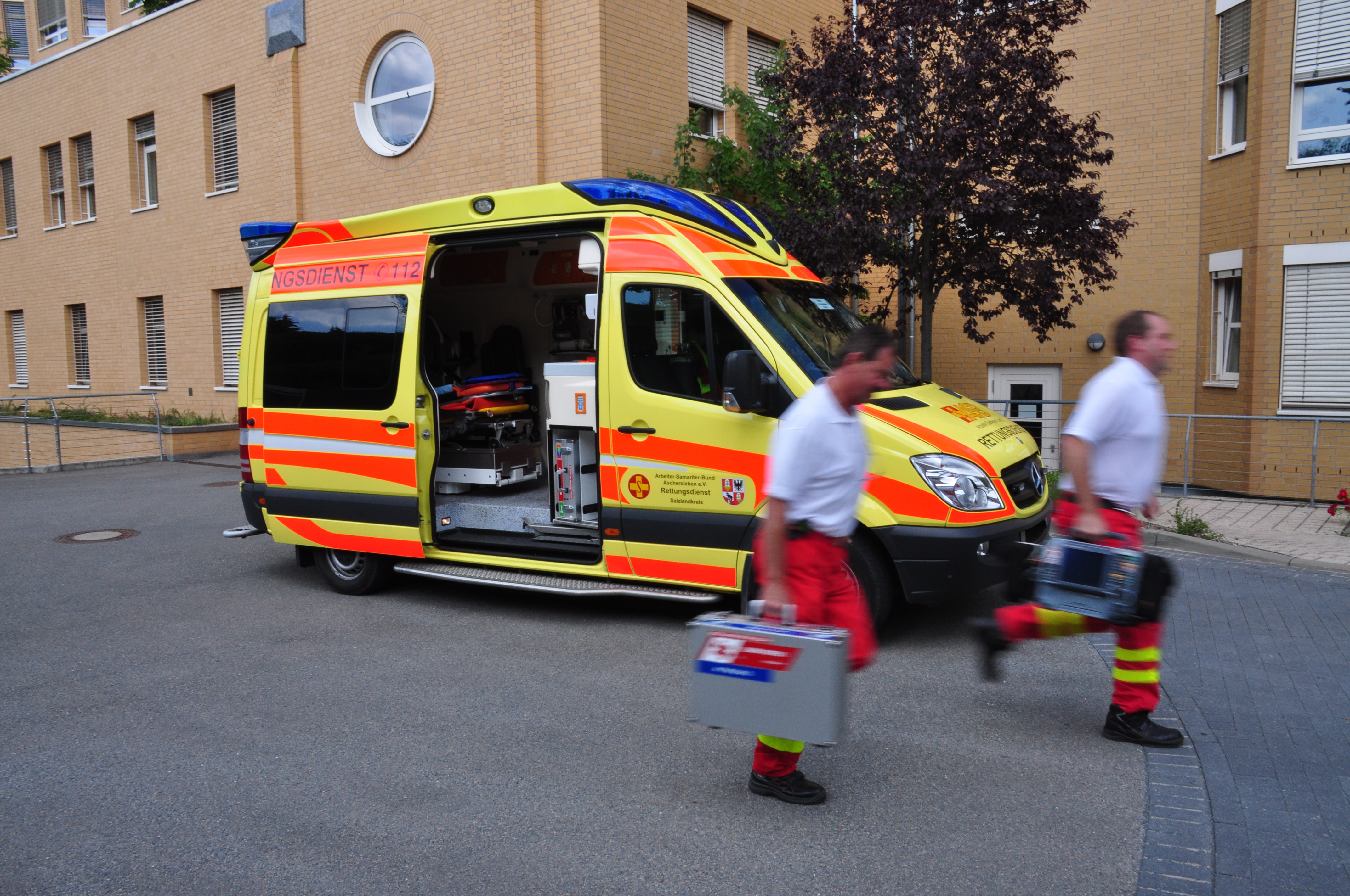 01_Rettung-Dienst.JPG