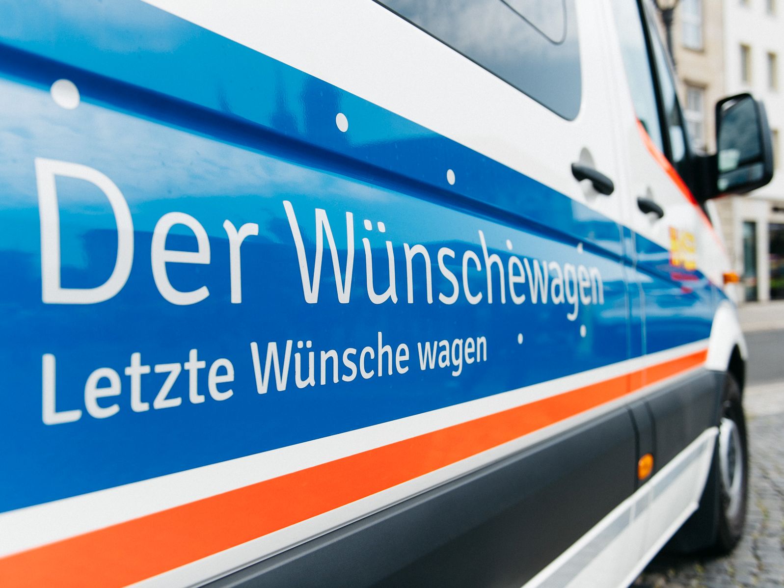 Auch in Krisenzeiten schenkt der Wünschewagen Sachsen-Anhalt Zeit und Momente der Ruhe und des Glücks.