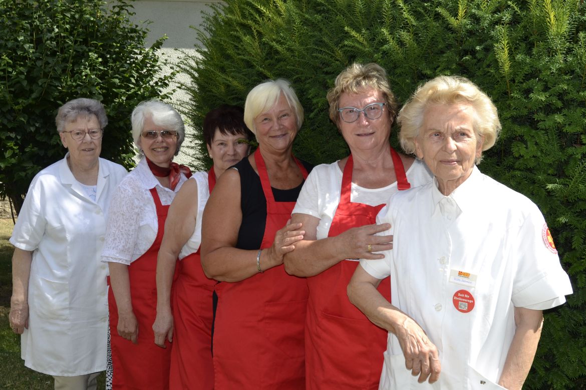 Starke Frauen im Einsatz für den ASB.jpg