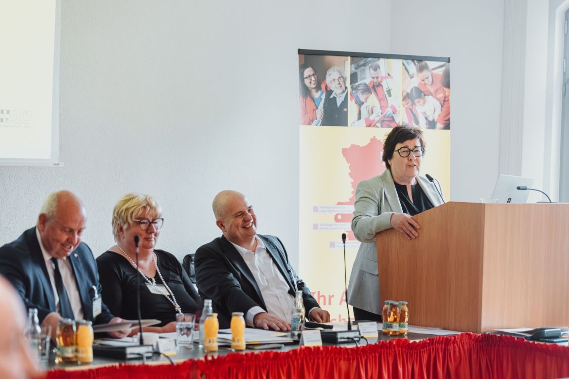Grußwort_Ministerin_Grimm_Benne.jpg